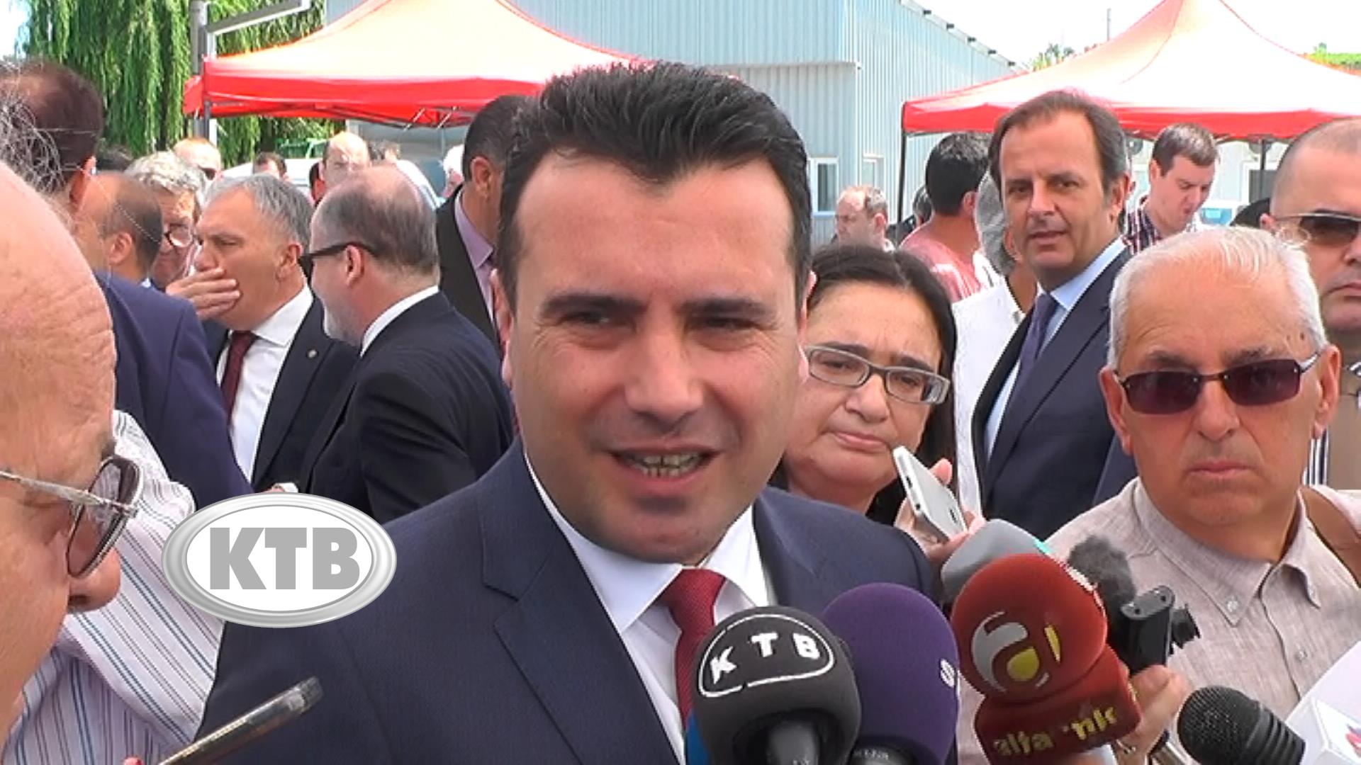(ВИДЕО) Заев: Стојам на располагање за лидерска средба