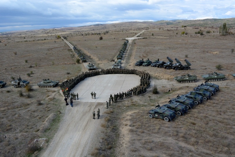 Високи гости ја следеа воената вежба „Македонски блесок 14“ на Криволак