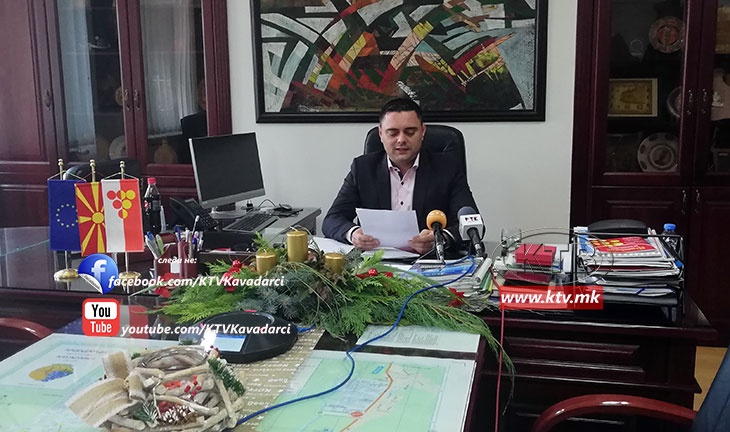 (ВИДЕО) Среќни Новогодишни празници од градоначалникот Митко Јанчев
