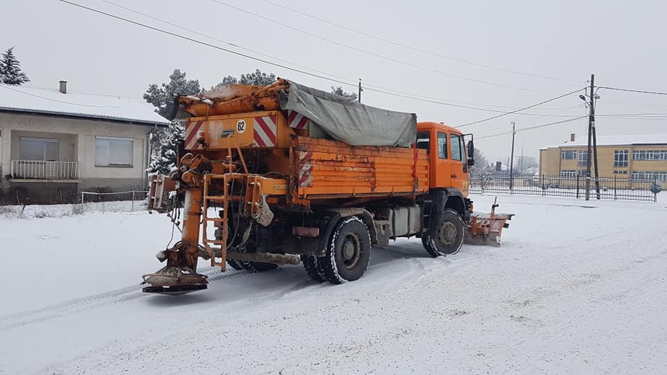 Патиштата и улиците во Кавадарци и Росоман се проодни