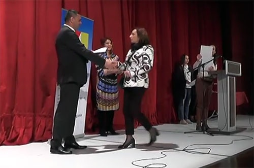 (ВИДЕО) Доделени сертификати за професорите учесници на семинарот за превенција на насилството во училиштата