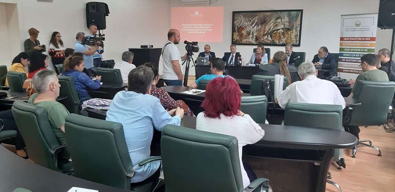 Националната стратегија за концептот едно општество пред кавадарчани
