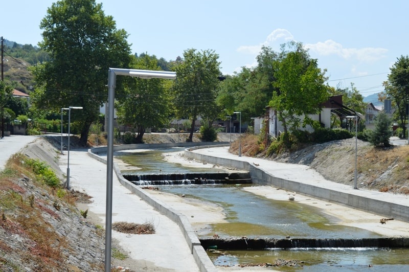 Привршува изградбата на кејот во Ваташа