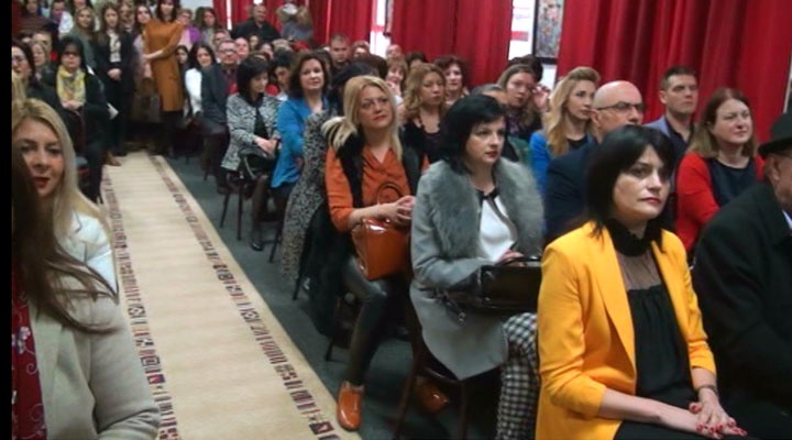 ООУ „Тоде Хаџи Тефов“ го одбележа патрониот празник (ВИДЕО)
