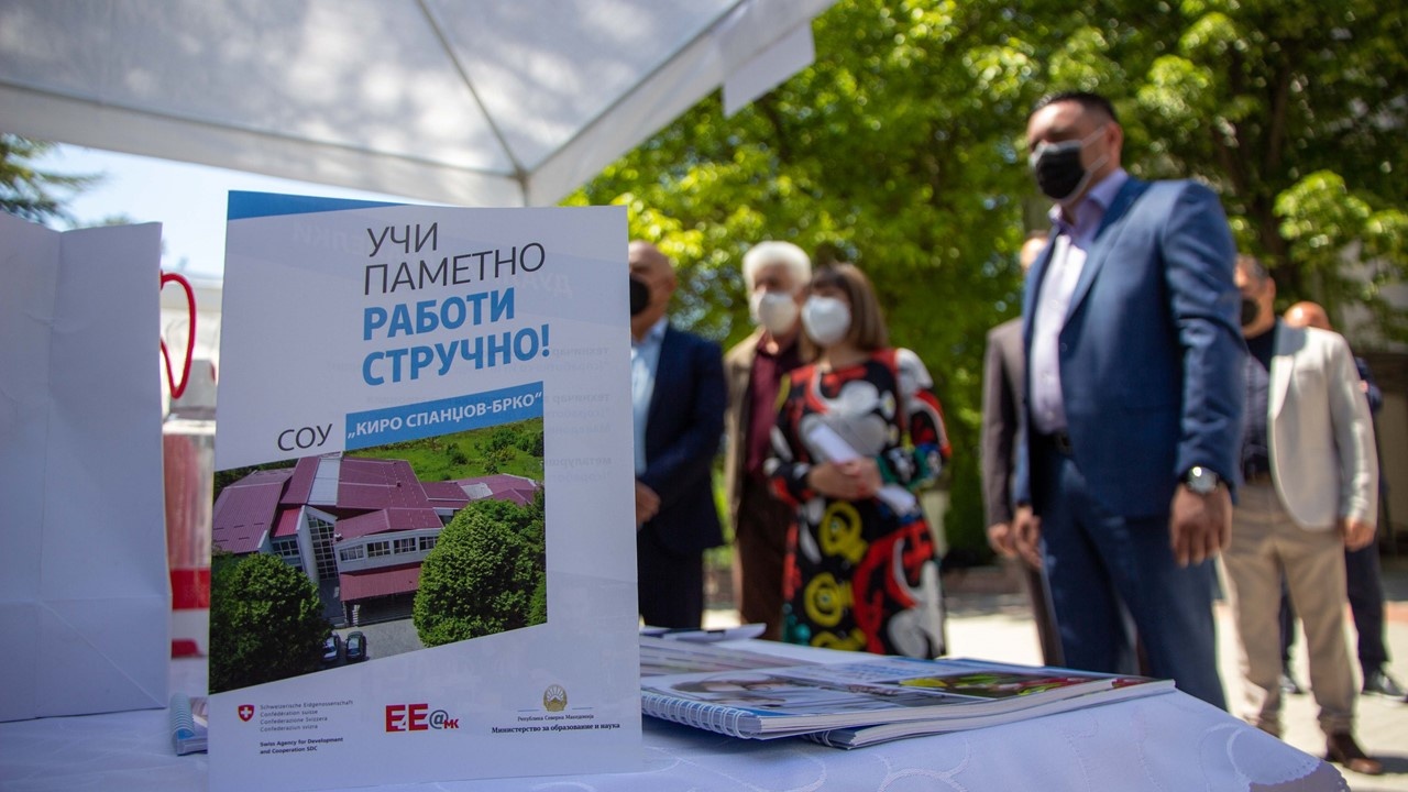 Во Кавадарци веќе три години успешно се спроведува дуално образование