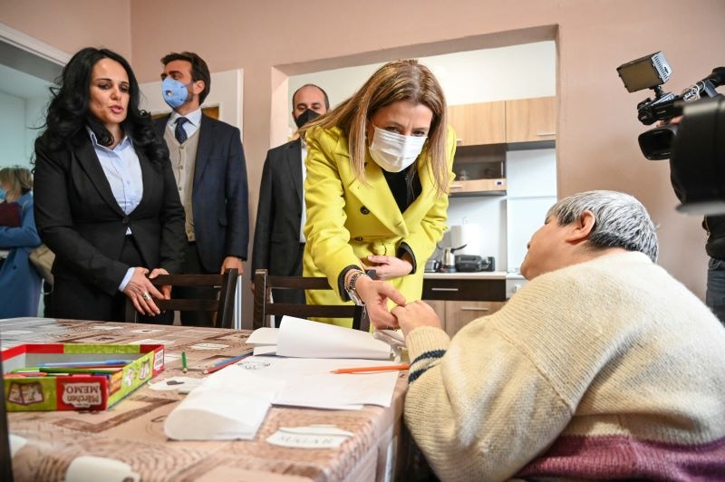 Тренчевска: Деинституционализацијата продолжува, отворен првиот мал групен дом за лица со попреченост во Велес
