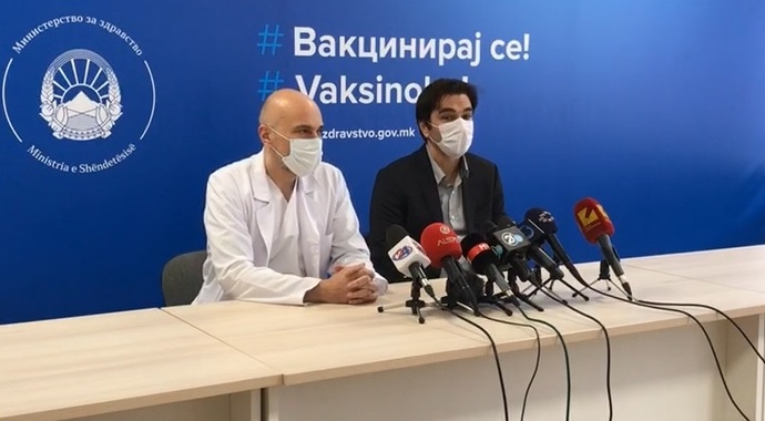 КЗБ преложи  учениците да ги симнат маските, но не и наставниците