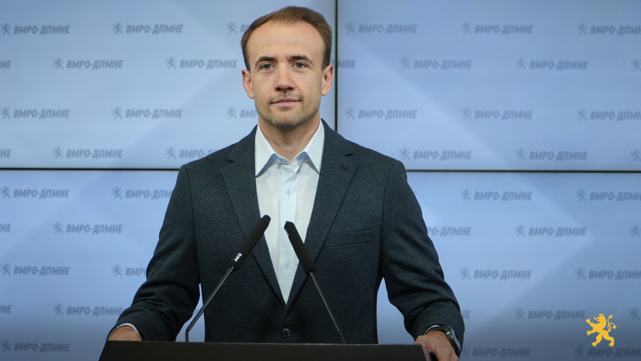 ВМРО-ДПМНЕ: Владата со конкретни мерки ги поддржува семејствата, ранци, тетратки, пенкала, моливи, боици по пониски цени 