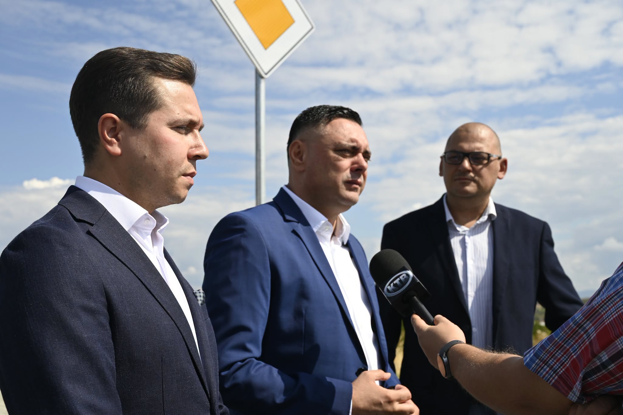 КАВАДАРЦИ ДОБИ НОВ КРУЖЕН ТЕК КАЈ „ЛИДЛ“: Успешно партнерство меѓу Општината и приватниот сектор за побезбеден сообраќај (видео)